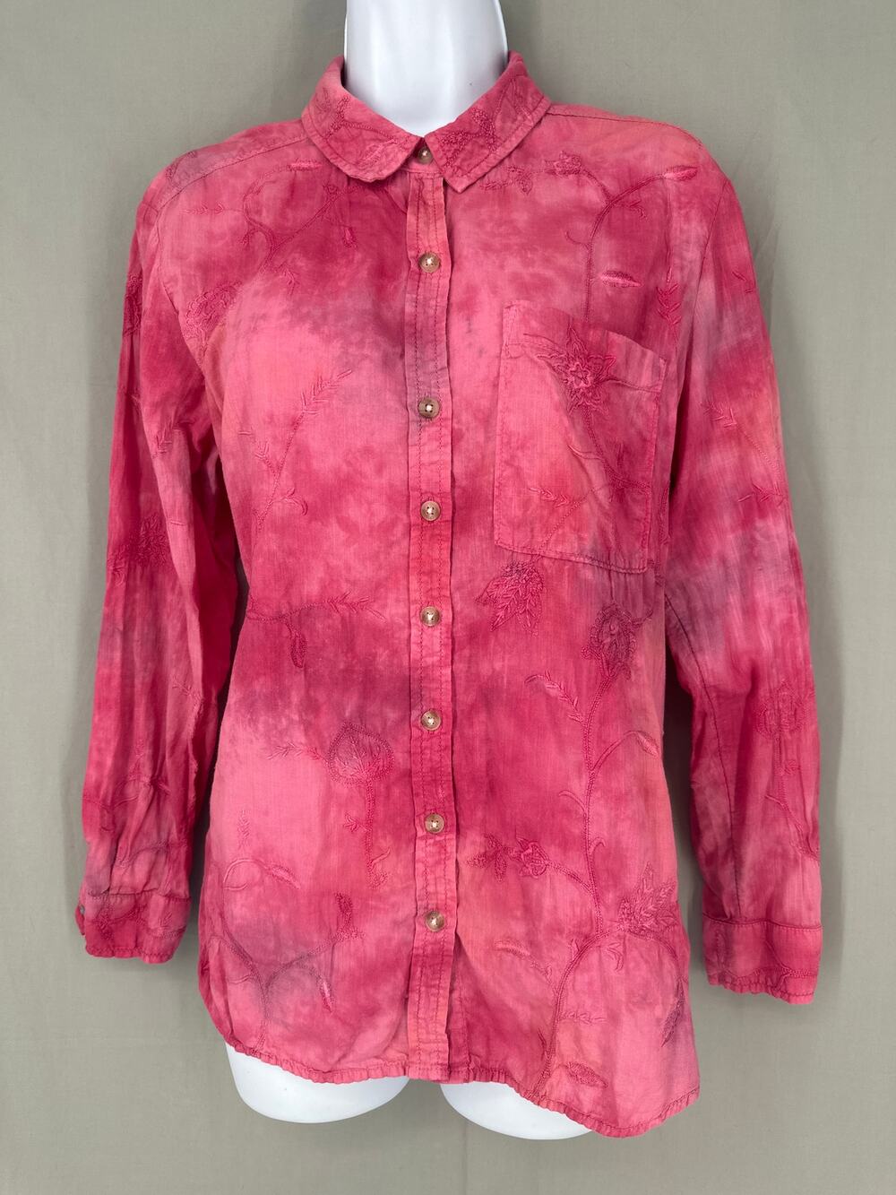 Pilcro Anthropologie Top Womens MP Pink Button Long Sleeve Embroidered Tie Dye